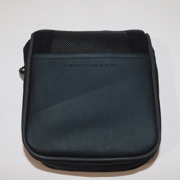 Body Glove Black  Soft Shell CD / DVD Storage Wallet 32 Disc Capacity - Picture 3 of 8